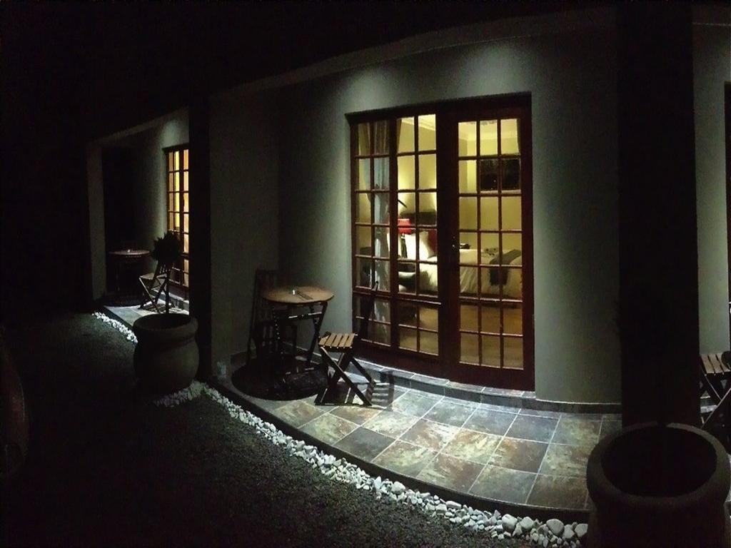 The Nightingale Guesthouse Bloemfontein Exteriör bild