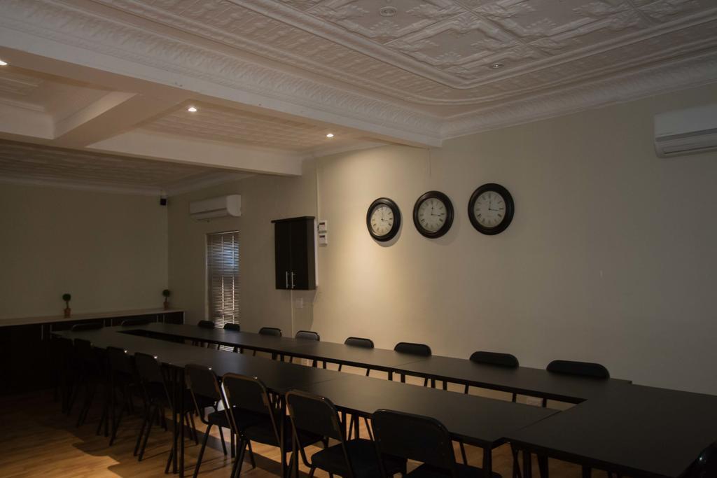 The Nightingale Guesthouse Bloemfontein Exteriör bild