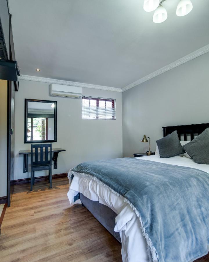The Nightingale Guesthouse Bloemfontein Exteriör bild