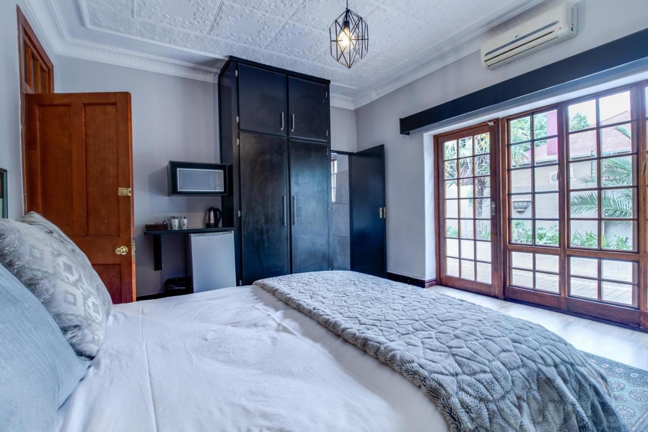 The Nightingale Guesthouse Bloemfontein Exteriör bild